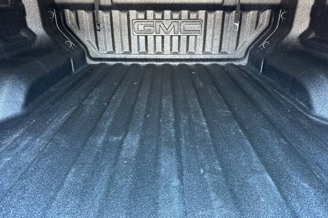 2024 GMC Canyon Crew Cab Short Box 4-Wheel Drive AT4