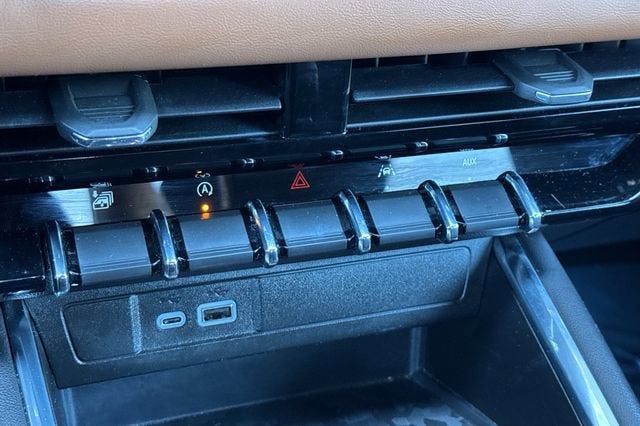 2024 GMC Canyon Crew Cab Short Box 4-Wheel Drive AT4