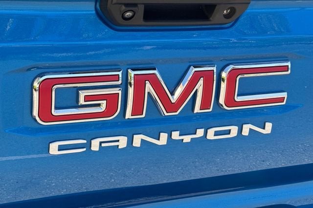 2024 GMC Canyon Crew Cab Short Box 4-Wheel Drive AT4