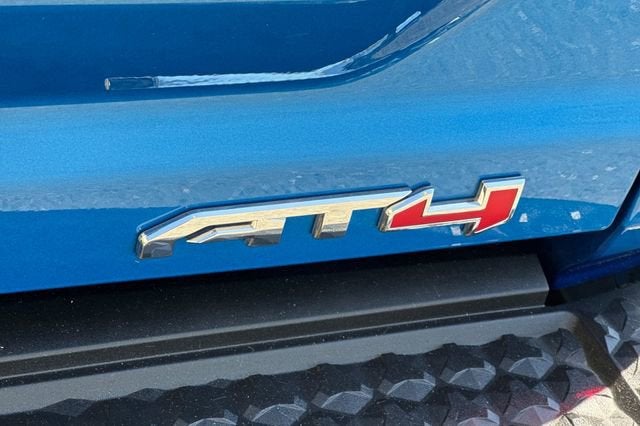 2024 GMC Canyon Crew Cab Short Box 4-Wheel Drive AT4