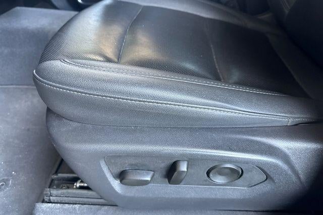 2025 GMC Sierra 1500 Crew Cab Short Box 2-Wheel Drive SLT