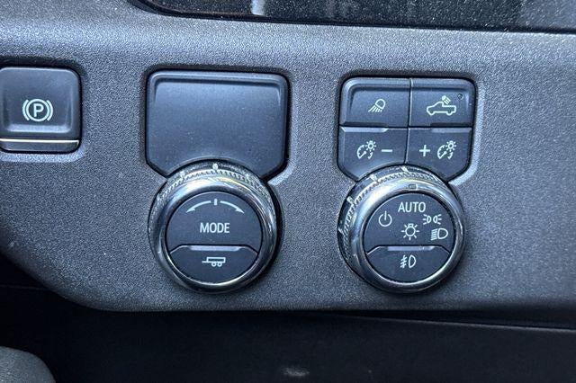 2025 GMC Sierra 1500 Crew Cab Short Box 2-Wheel Drive SLT