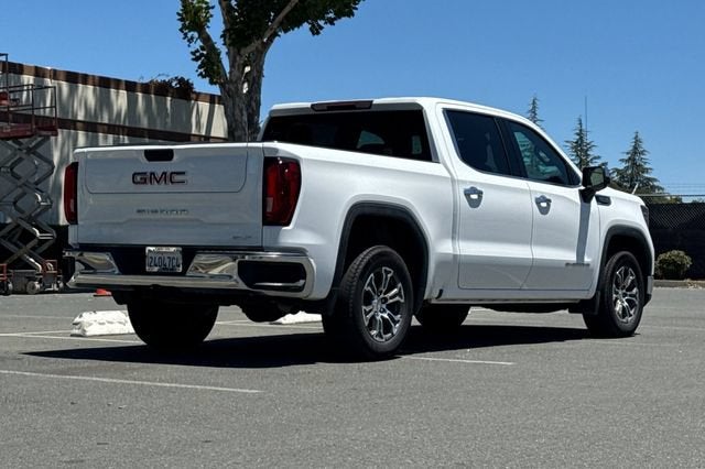 2025 GMC Sierra 1500 Crew Cab Short Box 2-Wheel Drive SLT