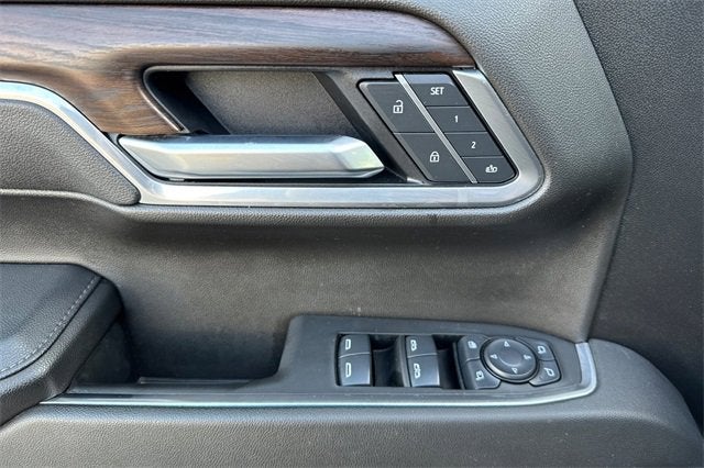 2025 GMC Sierra 1500 Crew Cab Short Box 4-Wheel Drive SLT