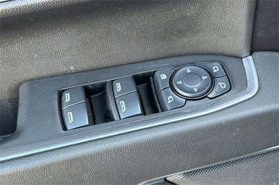 2025 GMC Sierra 1500 Crew Cab Short Box 4-Wheel Drive SLT