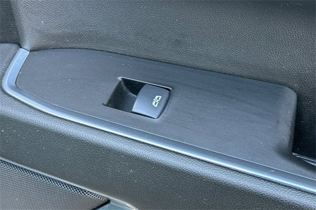 2025 GMC Sierra 1500 Crew Cab Short Box 4-Wheel Drive SLT