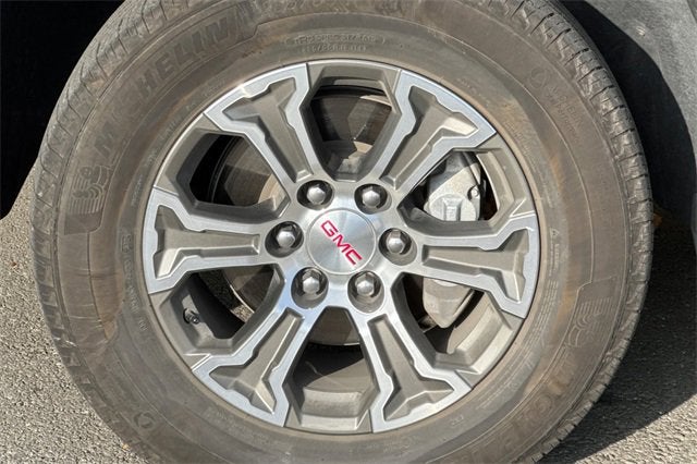 2025 GMC Sierra 1500 Crew Cab Short Box 4-Wheel Drive SLT