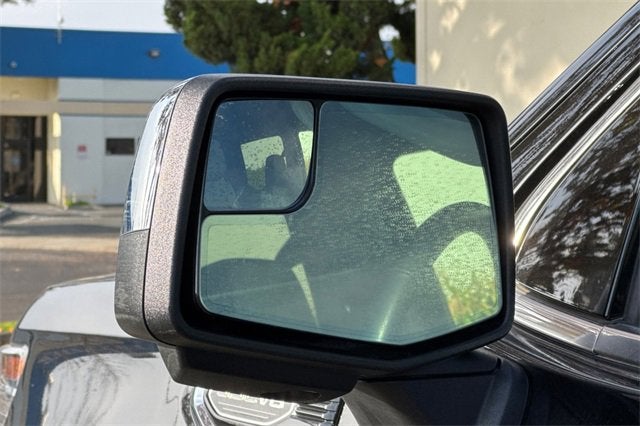 2025 GMC Sierra 1500 Crew Cab Short Box 4-Wheel Drive SLT