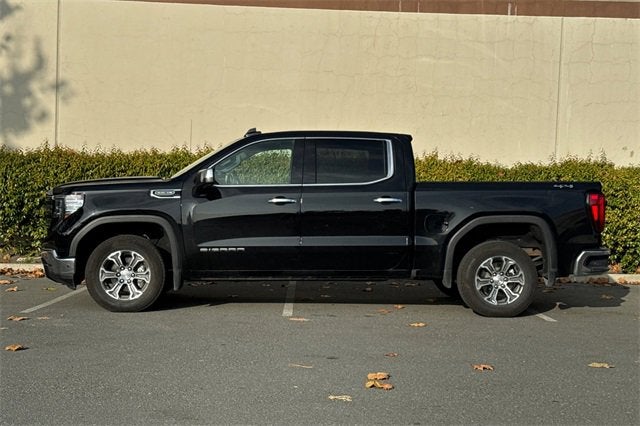 2025 GMC Sierra 1500 Crew Cab Short Box 4-Wheel Drive SLT