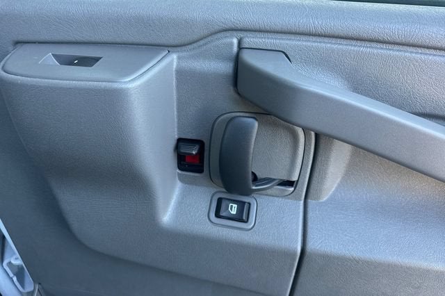 2025 GMC Savana Cargo 2500 Regular Wheelbase Rear-Wheel Drive