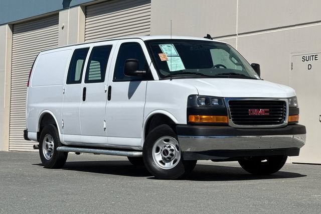 2025 GMC Savana Cargo 2500 Regular Wheelbase Rear-Wheel Drive