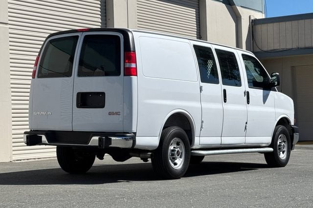 2025 GMC Savana Cargo 2500 Regular Wheelbase Rear-Wheel Drive