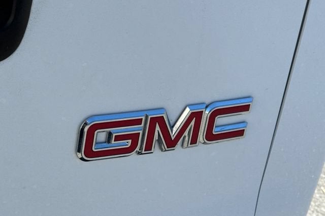 2025 GMC Savana Cargo 2500 Regular Wheelbase Rear-Wheel Drive
