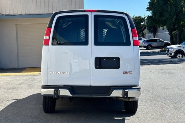 2025 GMC Savana Cargo 2500 Regular Wheelbase Rear-Wheel Drive