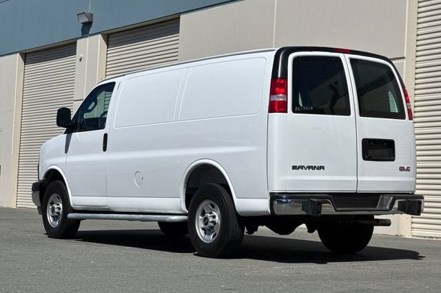 2025 GMC Savana Cargo 2500 Regular Wheelbase Rear-Wheel Drive