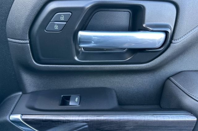 2022 Chevrolet Silverado 2500 HD Crew Cab Standard Box 4-Wheel Drive LTZ