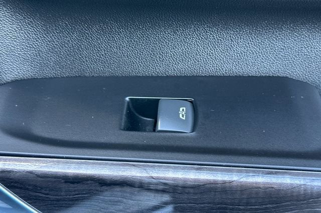 2022 Chevrolet Silverado 2500 HD Crew Cab Standard Box 4-Wheel Drive LTZ