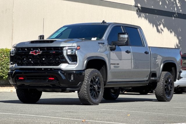 2026 Chevrolet Silverado 2500 HD Crew Cab Standard Box 4-Wheel Drive ZR2