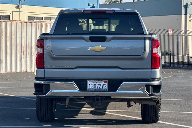 2023 Chevrolet Silverado 1500 Crew Cab Short Box 4-Wheel Drive LT 1LT