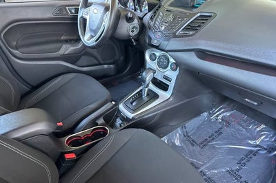 2016 Ford Fiesta 4dr Sdn SE