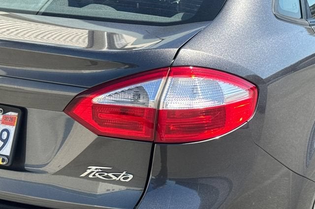 2016 Ford Fiesta 4dr Sdn SE