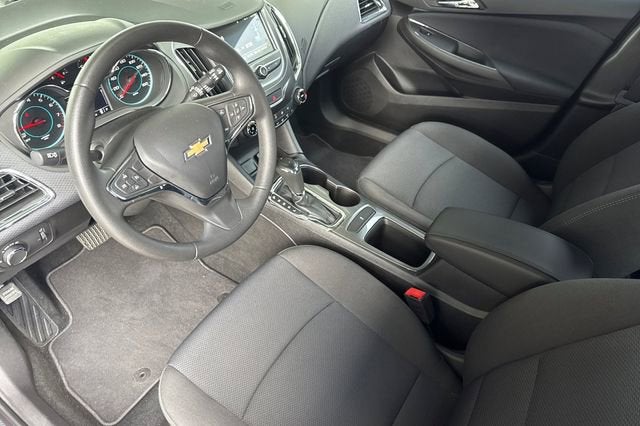 2018 Chevrolet Cruze Hatchback LT (Automatic)