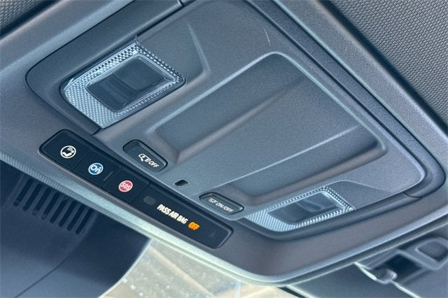 2025 Chevrolet Silverado 1500 Crew Cab Short Box 4-Wheel Drive Custom