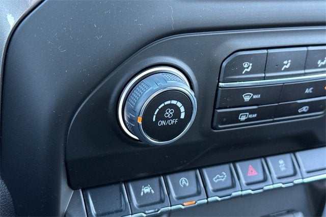 2025 Chevrolet Silverado 1500 Crew Cab Short Box 4-Wheel Drive Custom