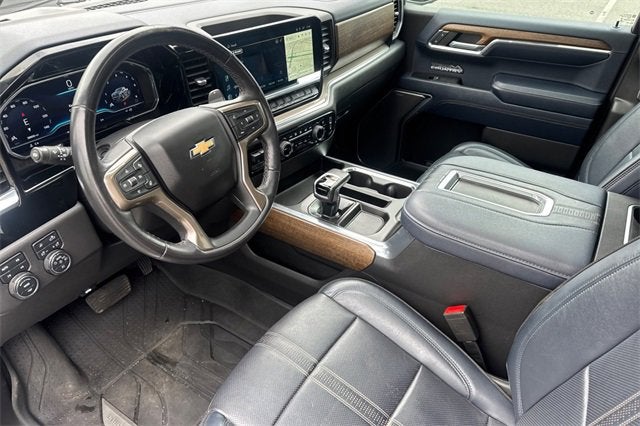 2022 Chevrolet Silverado 1500 Crew Cab Standard Box 4-Wheel Drive High Country