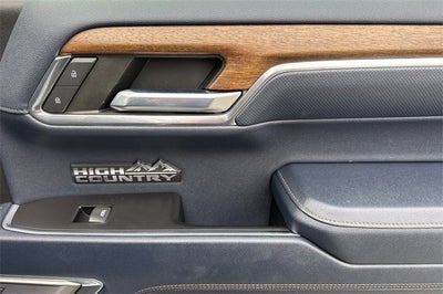 2022 Chevrolet Silverado 1500 Crew Cab Standard Box 4-Wheel Drive High Country