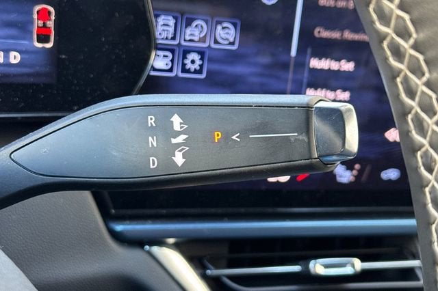 2024 Chevrolet Equinox EV 4dr LT w/2LT