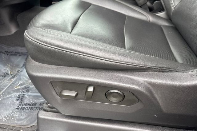 2025 GMC Sierra 1500 Crew Cab Short Box 4-Wheel Drive SLT