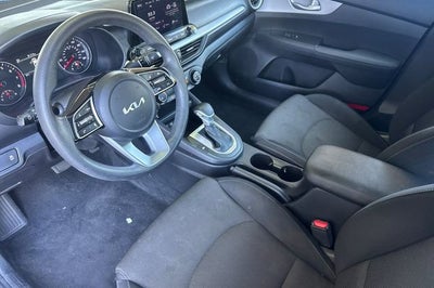 2023 Kia Forte LXS IVT