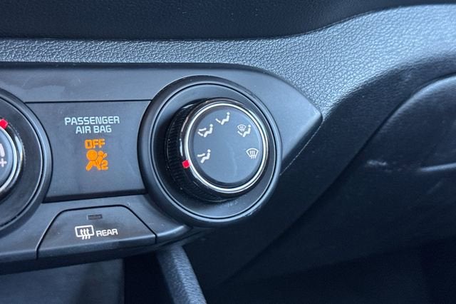 2023 Kia Forte LXS IVT