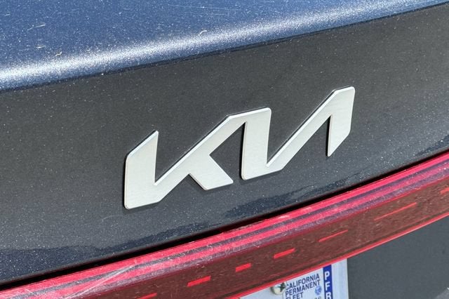 2023 Kia Forte LXS IVT