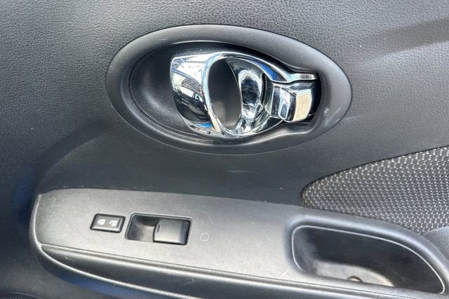 2013 Nissan Versa 4dr Sdn CVT 1.6 SL