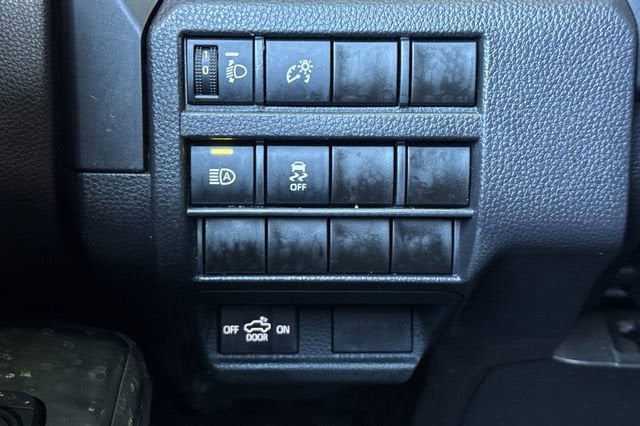 2024 Toyota Tacoma 2WD 2WD SR XtraCab 6' Bed AT (GS)