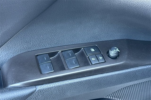 2024 Toyota Camry SE Auto (SE)