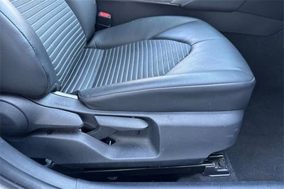 2024 Toyota Camry SE Auto (SE)