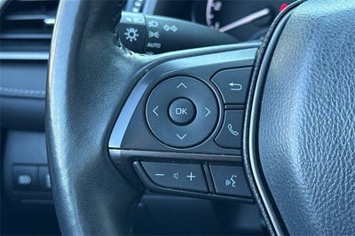 2024 Toyota Camry SE Auto (SE)