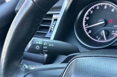 2024 Toyota Camry SE Auto (SE)