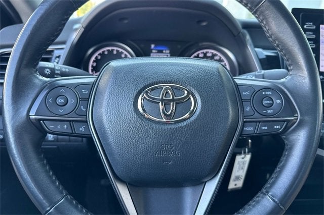 2024 Toyota Camry SE Auto (SE)
