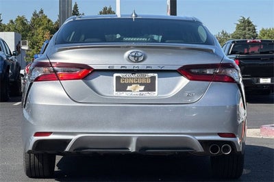 2024 Toyota Camry SE Auto (SE)