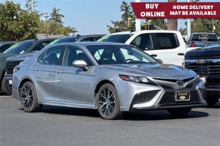 2024 Toyota Camry SE Auto (SE)