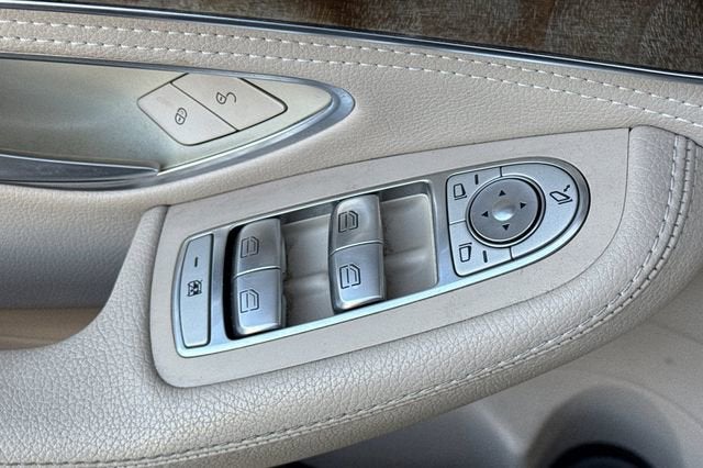 2015 Mercedes-Benz C 300 C 300 4MATIC® Luxury Sedan