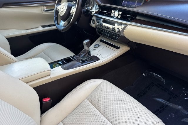 2016 Lexus ES 350 4dr Sdn
