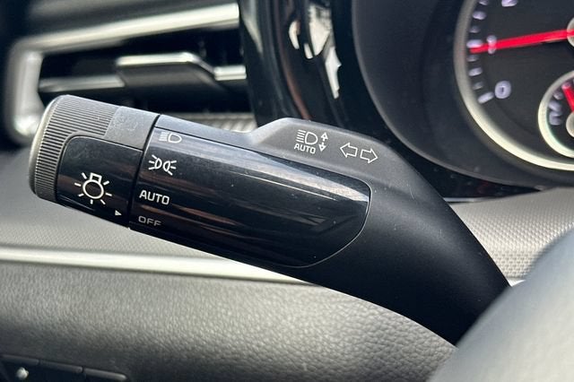 2022 Kia K5 LX Auto FWD