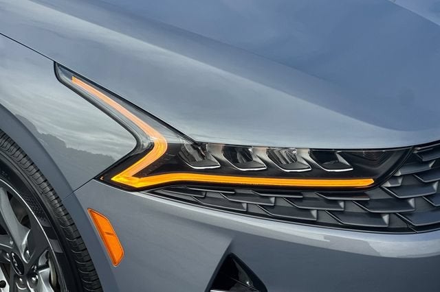 2022 Kia K5 LX Auto FWD