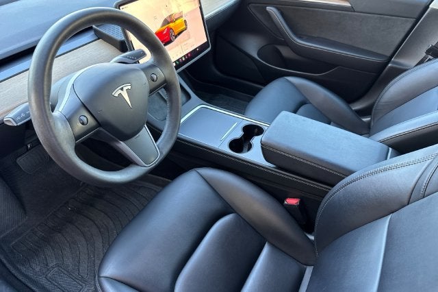 2023 Tesla Model 3 RWD