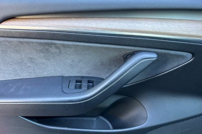 2023 Tesla Model 3 RWD